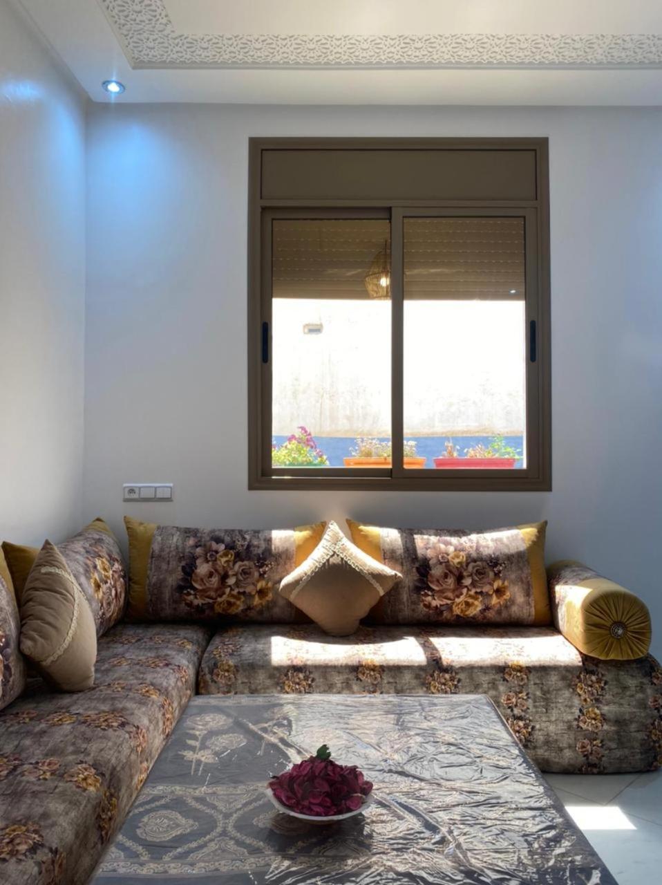 タガズー Tourma Houseホステル エクステリア 写真